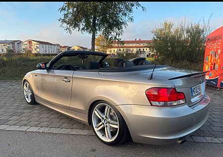 BMW 120i Cabrio -