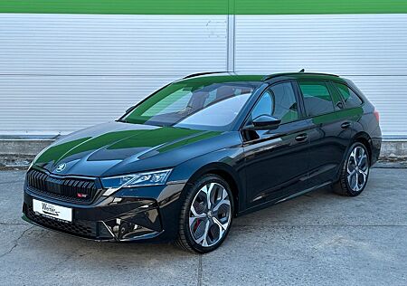 Skoda Octavia Combi RS 265PS DSG NAVI DCC AHK LM19"