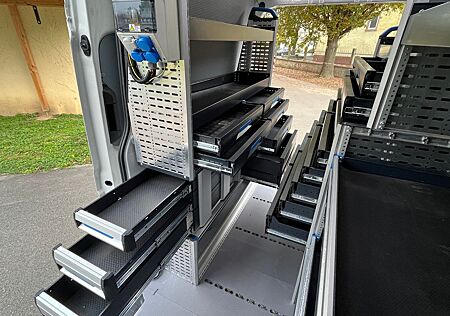 VW Crafter Volkswagen REGALS. STANDHZG. ZUSATZHEIZUNG NAVI PDC