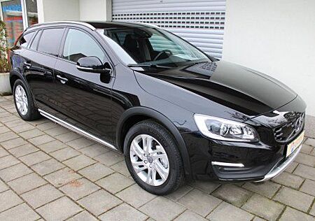 Volvo V60 CC V60 Cross Country D4 Geartronic Plus BiXenon Nav