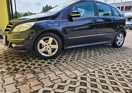 Mercedes-Benz B 180 B -Klasse /T.Leder /Neue Tüv/2H/Autom
