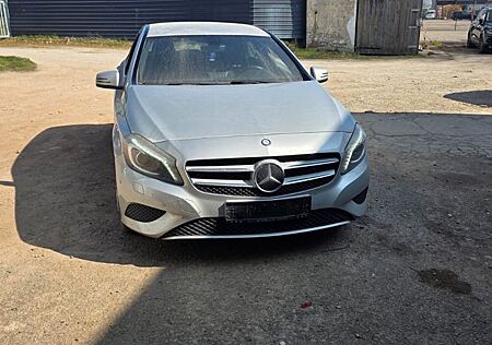 Mercedes-Benz A 180 -