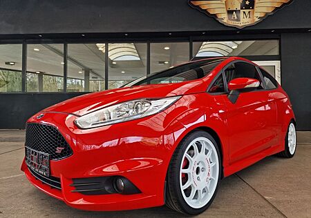 Ford Fiesta ST Performance/RaceRed/OZ-Felgen/TEMPOMAT