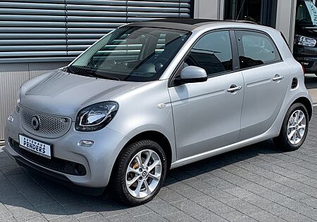 Smart ForFour Passion Automatik Navi Faltdach SHZ PDC