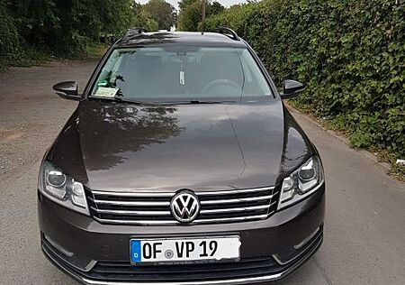 VW Passat Variant Volkswagen Passat B7 2.0 TDI Voll Scheckheftgepflegt