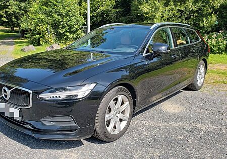 Volvo V90 D4 Momentum Geartronic