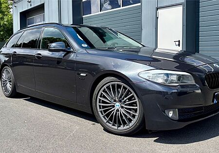 BMW 530d xDrive Touring -