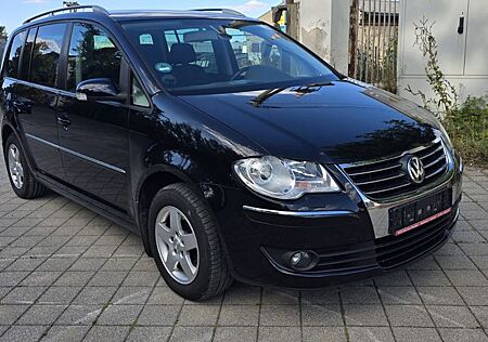 VW Touran Volkswagen Highline
