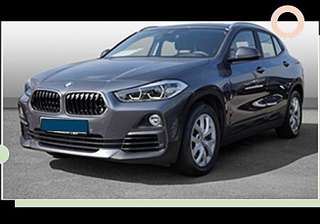 BMW X2 sDrive20i Steptronic DCT AHK, PAN, LED, Sport