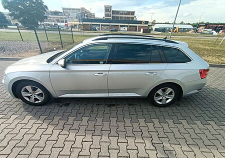 Skoda Superb 1.4 TSI Ambition Combi Ambition