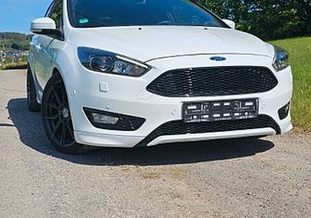 Ford Focus 1,5 EcoBoost 110kW ST-Line Turnier ST-Line