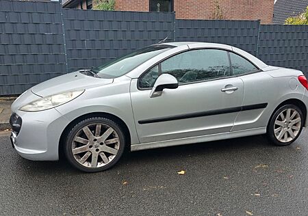 Peugeot 207 CC Filou TÜV bis 01.2027