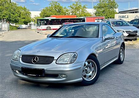 Mercedes-Benz SLK 200 Kompressor Automatik Tempo Leder 8Reifen