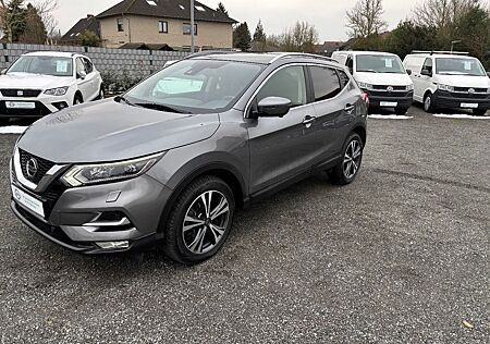 Nissan Qashqai N-CONNECTA LED/NAVI/R-KAM/PANORAMADACH