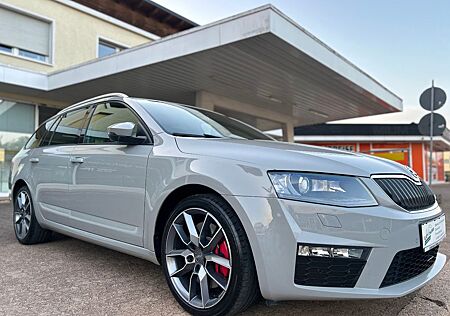 Skoda Octavia Combi RS Navi Leder Bi-Xenon Panora. AHK