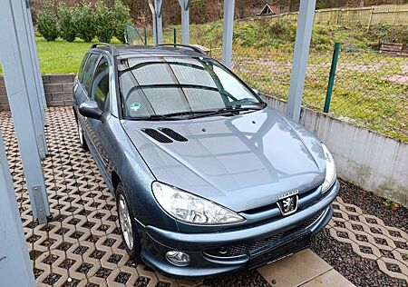 Peugeot 206 SW JBL 75 AHK TÜV und Inspektion NEU