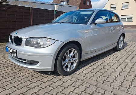 BMW 116i mit Klima, Allwetter / Nichtraucher