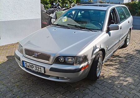 Volvo V40 2.0T Sport