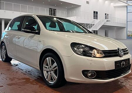 VW Golf Volkswagen 1.6 TDI DSG BlueMotion/BEHINDERTEN MENSCHEN