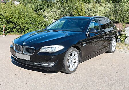 BMW 530d xDrive Touring Automatik Vollleder HUD AHK