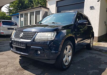 Suzuki Grand Vitara 1.9 DDIS X 30 1. HAND XENON LEDER