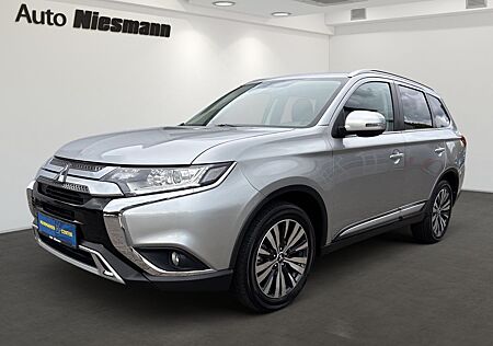 Mitsubishi Outlander Active 2WD CVT - Navi - Kamera