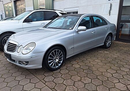 Mercedes-Benz E 280 *PanoramaDach*TOP-Zustand*2Hand*