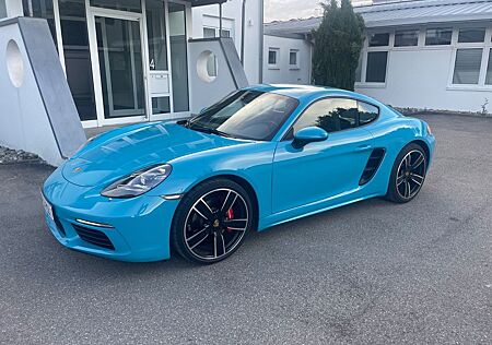 Porsche Cayman S, Ziernähte rot, Approved Gar., 17tkm