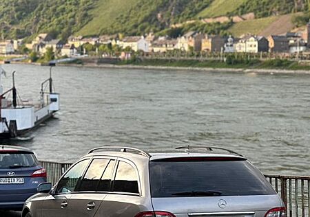 Mercedes-Benz E 220 CDI T CLASSIC Classic