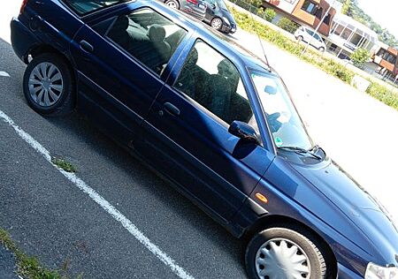 Ford Escort 1.6 16V