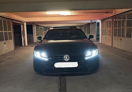 VW Arteon Volkswagen 2.0 TSI DSG R-Line