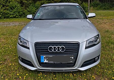Audi A3 2.0 TDI (DPF) S tronic S line Sportback S...