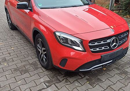 Mercedes-Benz GLA 180