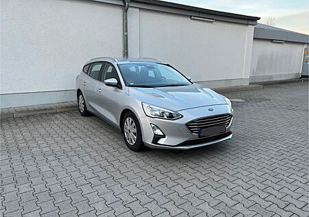 Ford Focus 1,5 EcoBlue Cool & Con Turnier Viel Neu