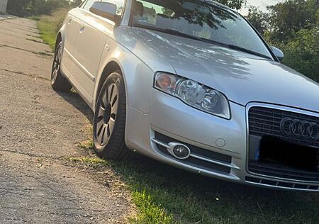 Audi A4 2.0 multitronic -