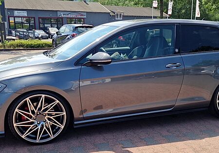 VW Golf Volkswagen 2.0 TSI DSG GTI Performance GTI Performance