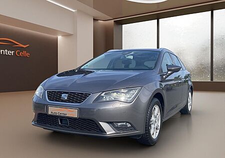 Seat Leon ST Style/Klima/AHK/PDC/Pano/TÜV NEU