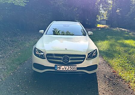 Mercedes-Benz E 200 d T Autom. -