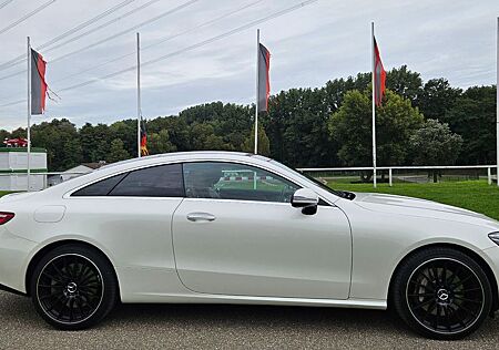 Mercedes-Benz E 400 E400 4matic Coupe Burmester*Panorama*Ambiente*