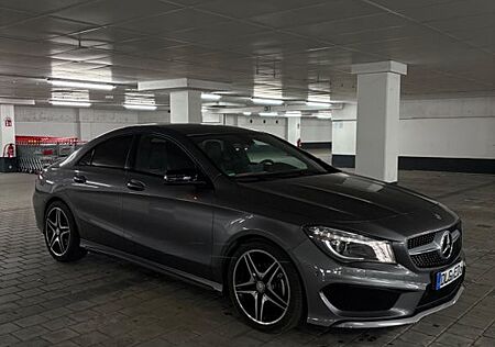 Mercedes-Benz CLA 180 AMG Line AMG Line