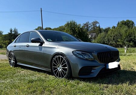 Mercedes-Benz E 300 E 300d AMG Line/Black/20zoll/Sport/Volldigital