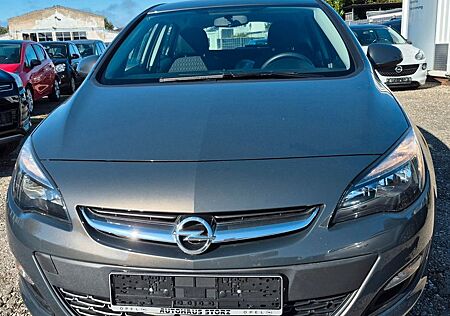 Opel Astra J Lim. 5-trg. Active wenig KM Tüv März 27