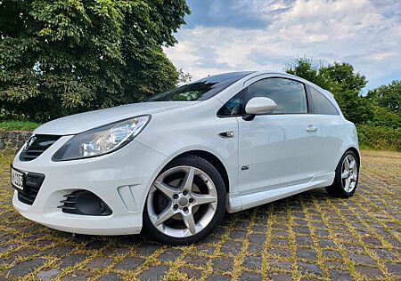 Opel Corsa D OPC Line 1.7 CDTI