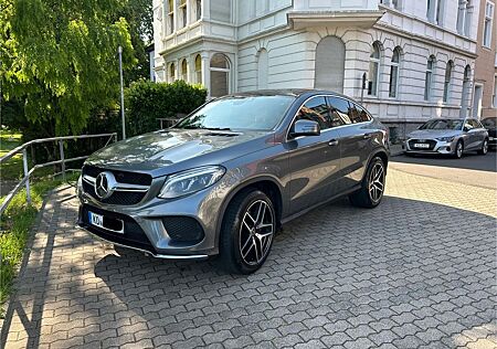 Mercedes-Benz GLE 350 AMG line, 360 Kamera, 1 Hand