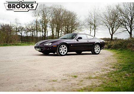 Jaguar XK8 4.0 V8 Coupé