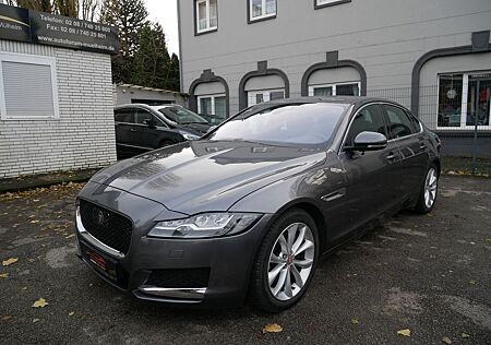 Jaguar XF 20d Portfolio LED HUD KeyGo Spur Totwinke Kam