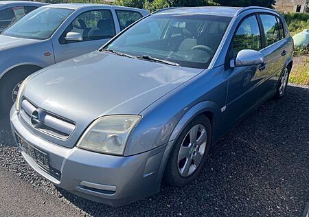 Opel Signum 1.8 / Klimaautomatik / Alus