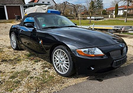 BMW Z4 3.0i 231PS Cabrio Schaltgetriebe