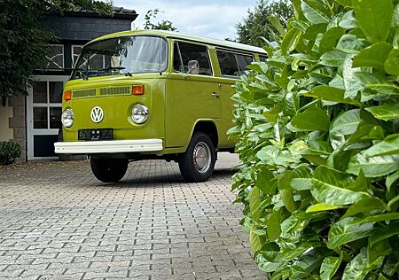 VW T2 Volkswagen Fensterbus 9 Sitzer frame off