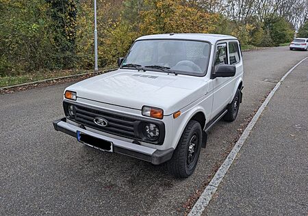 Lada Niva gebraucht kaufen Lada Niva Legend LED-Scheinwerfer, Versiegelt